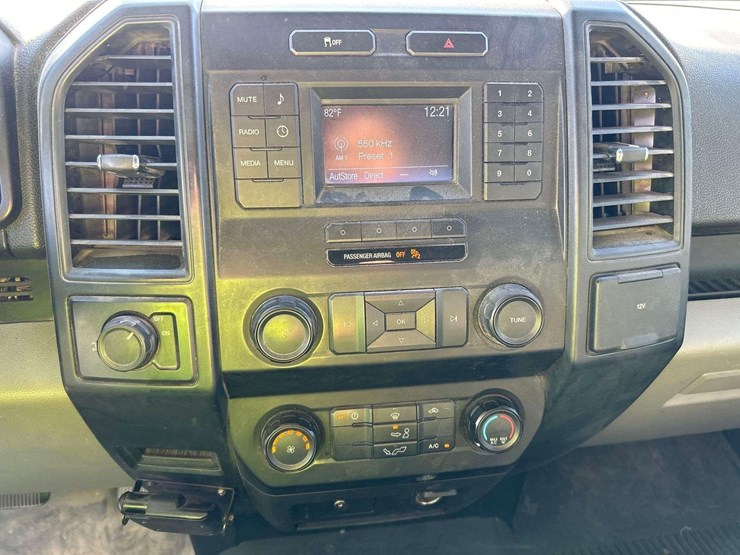 2017-ford-f150-image-14