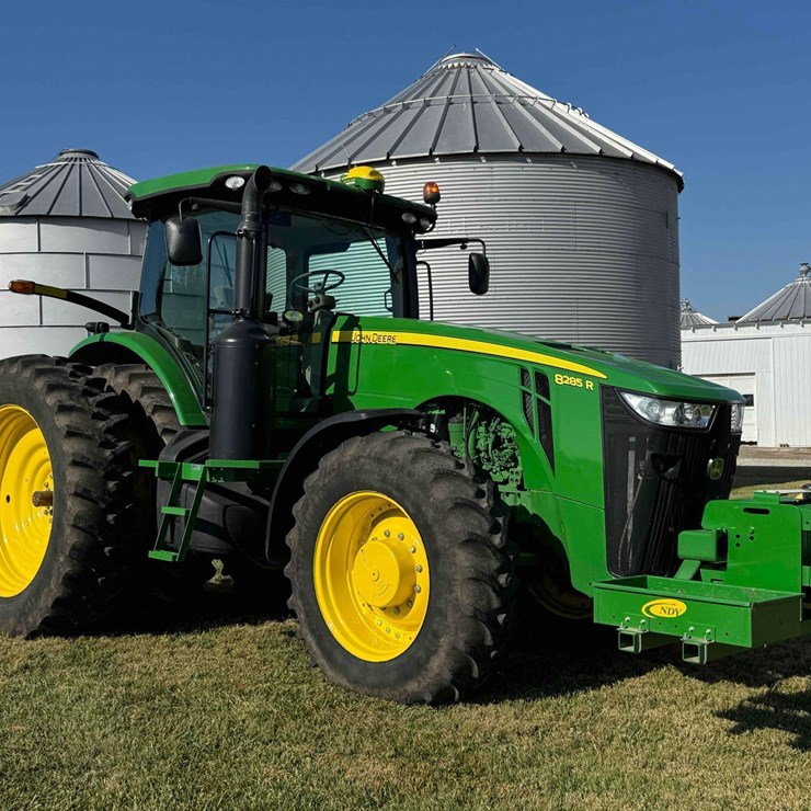 2013 JOHN DEERE 8285R
