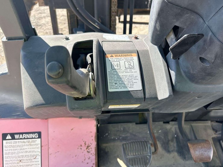 toyota-7fdku40-7,350lb-forklift-image-8