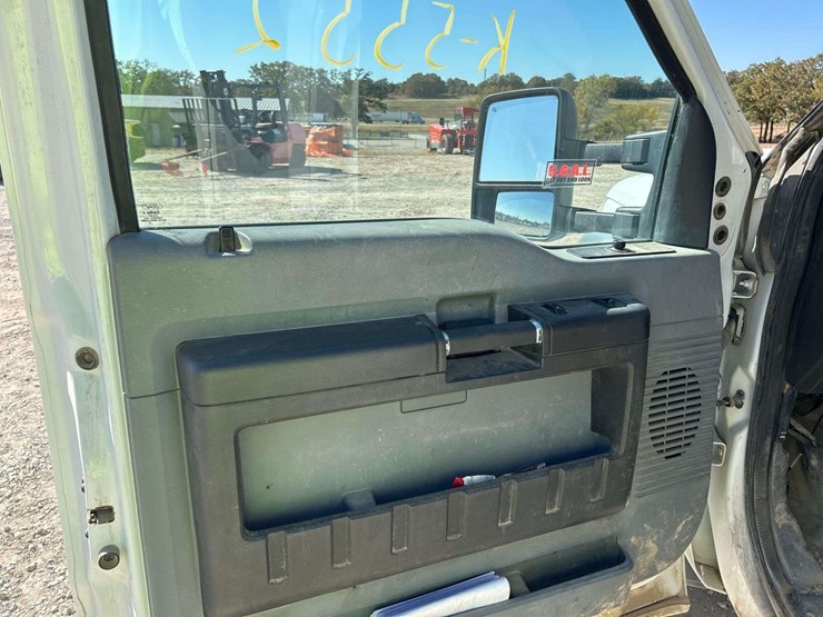 2013-ford-f350-image-12