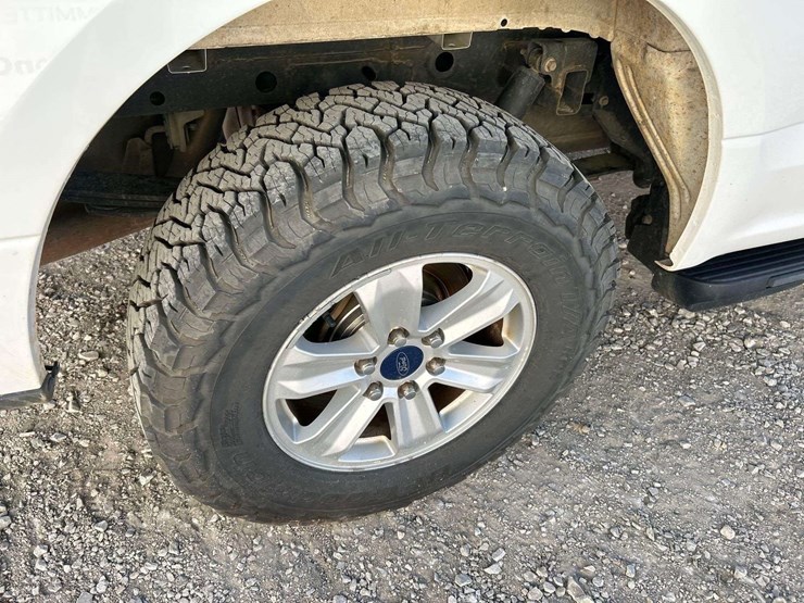 2017-ford-f150-image-26