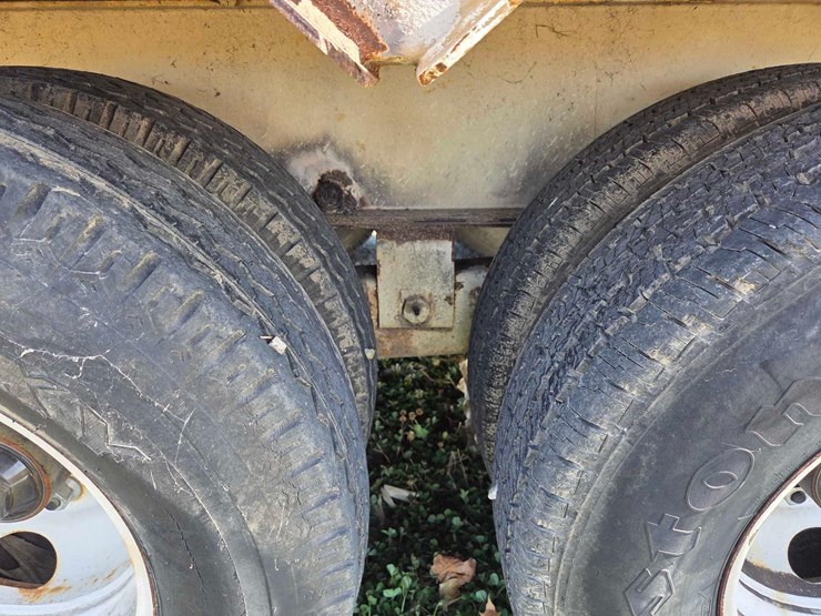 flatbed-trailer-image-17