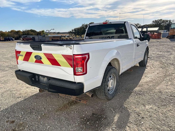 2017-ford-f150-image-3