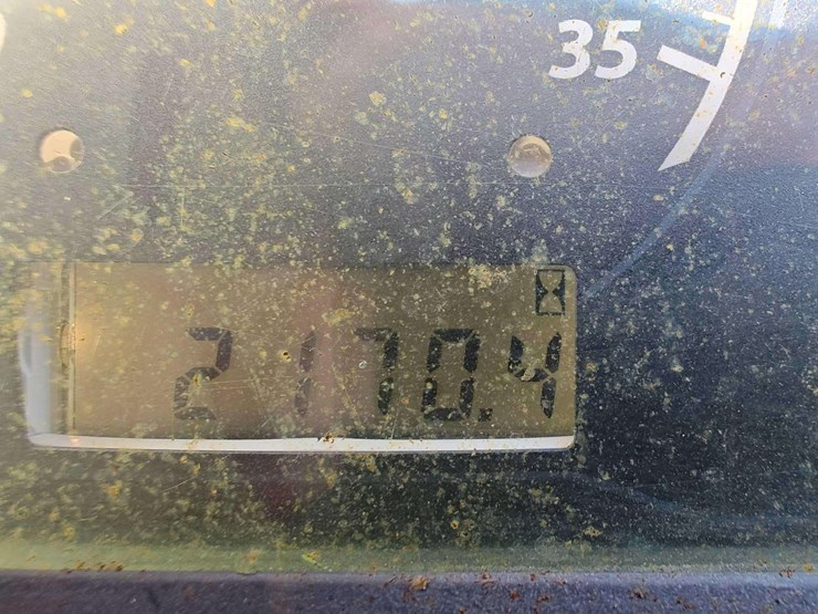 2019-john-deere-1025r-image-6