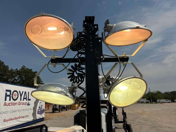 2019-allmand-bros-night-lite-v-series-image-10