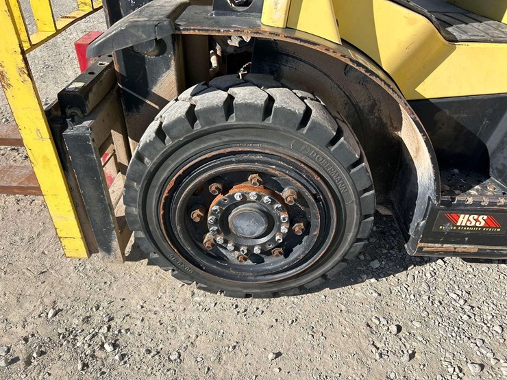 hyster-h90ft-8,000lb-diesel-forklift-image-18