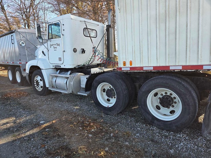 freightliner-image-16