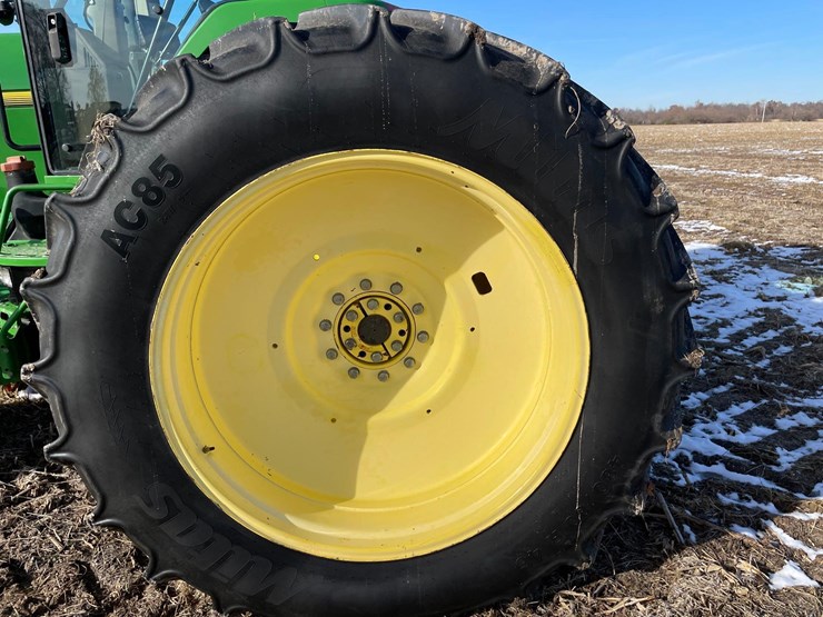 john-deere-8200-image-17
