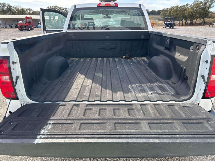 2017-chevrolet-silverado-1500-image-21