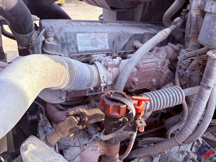 2019-mack-granite-gr64f-image-33