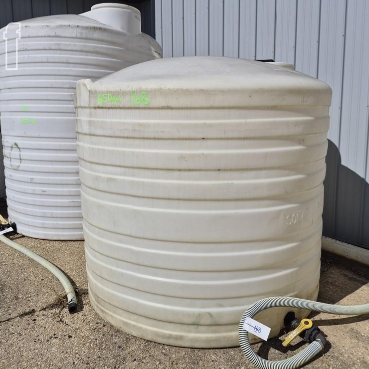 POLY TANK 1650 GALLON