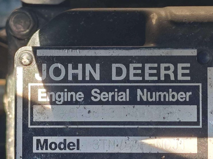 2019-john-deere-1025r-image-7