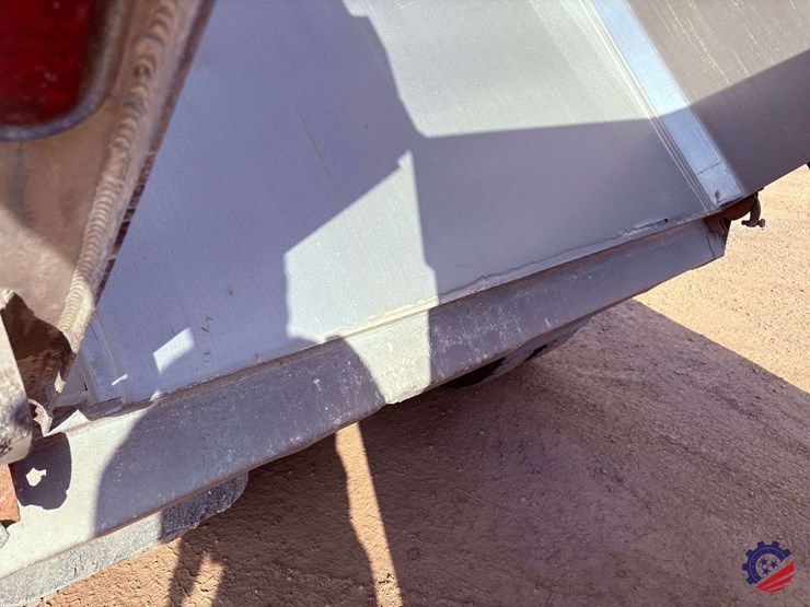 2019-mack-granite-gr64f-image-101