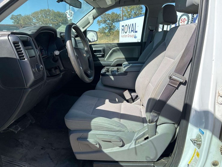 2017-chevrolet-silverado-1500-image-12