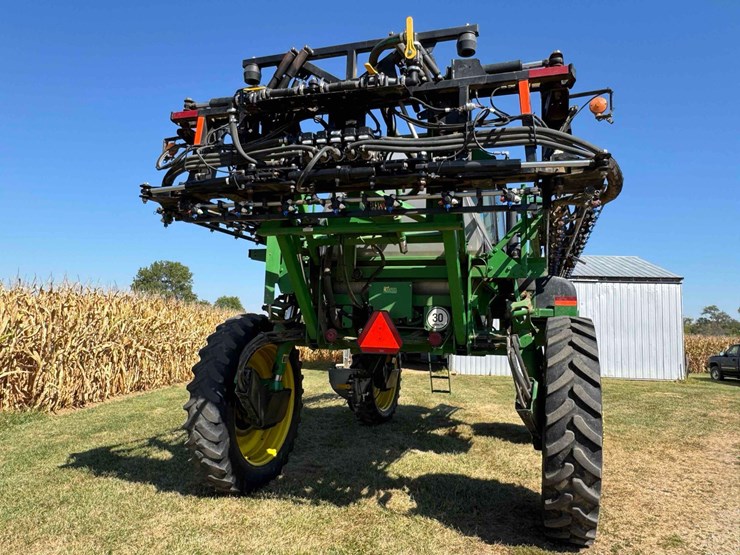 2011-john-deere-4730-image-17