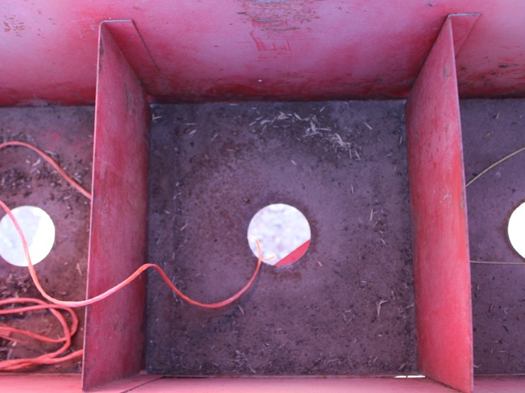 new-holland-273-image-33