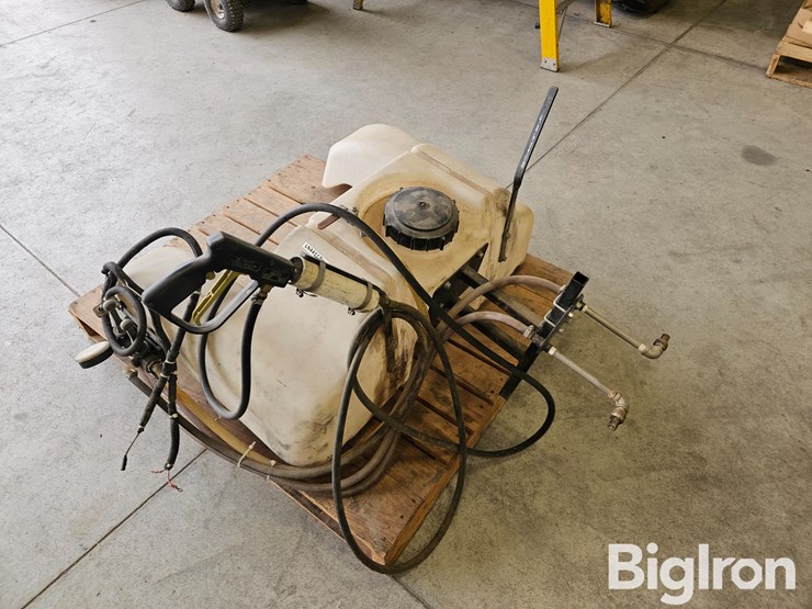 24-gal-atv-sprayer-image-7