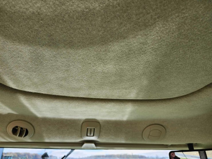 2012-john-deere-8285r-image-26