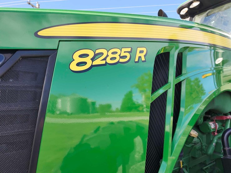 2012-john-deere-8285r-image-2