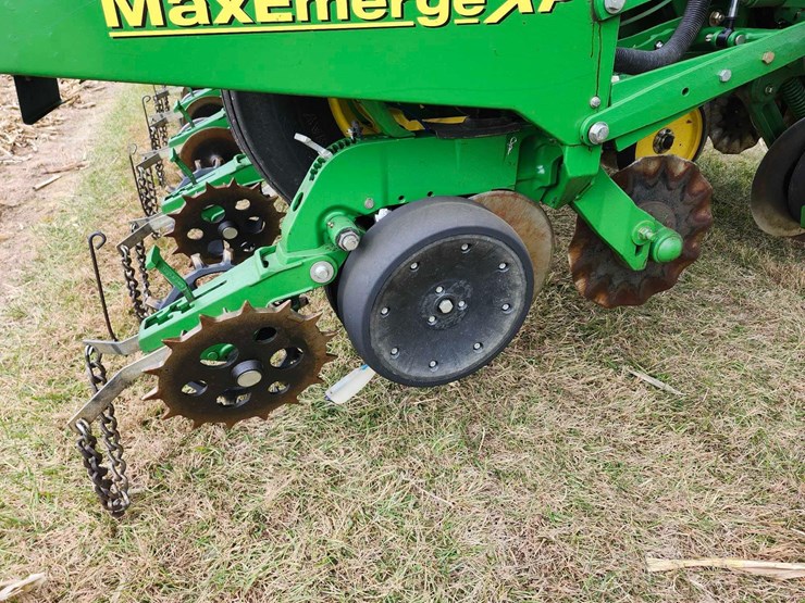 2014-john-deere-1770-image-4