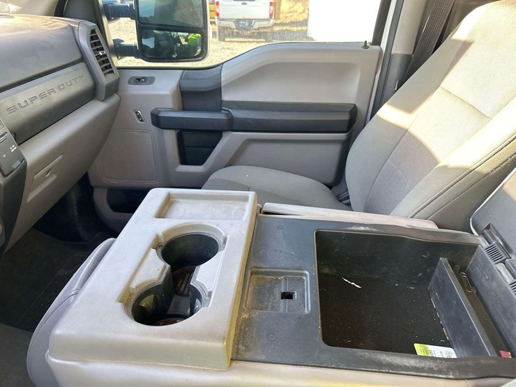 2020-ford-f250-image-17