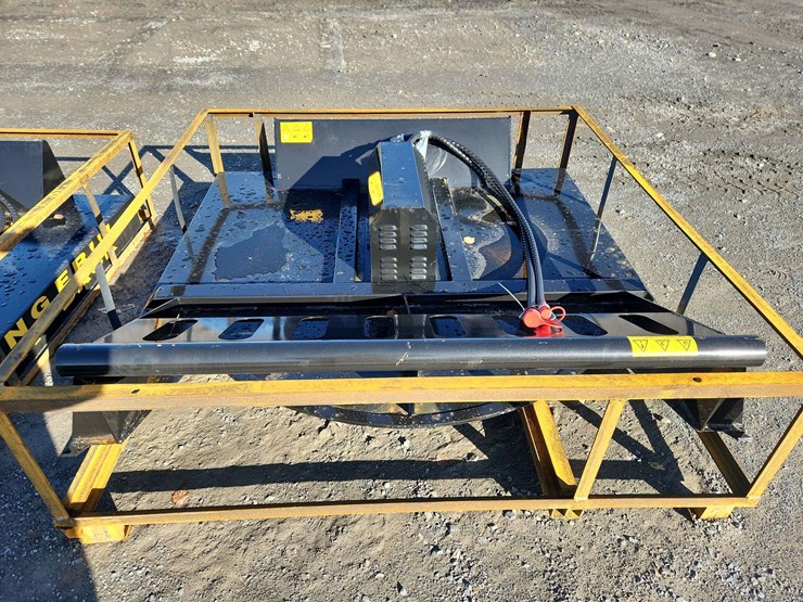 77”-skid-steer-brush-cutter-image-1