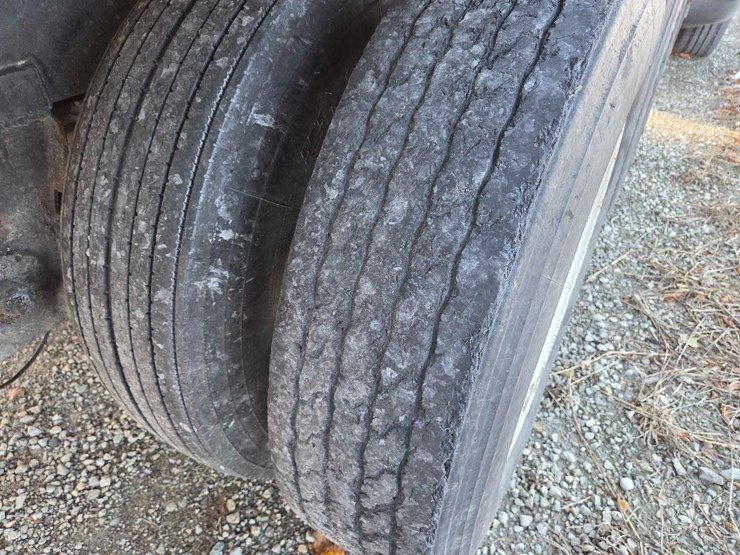 lime-city-hopper-bottom-trailer-image-12