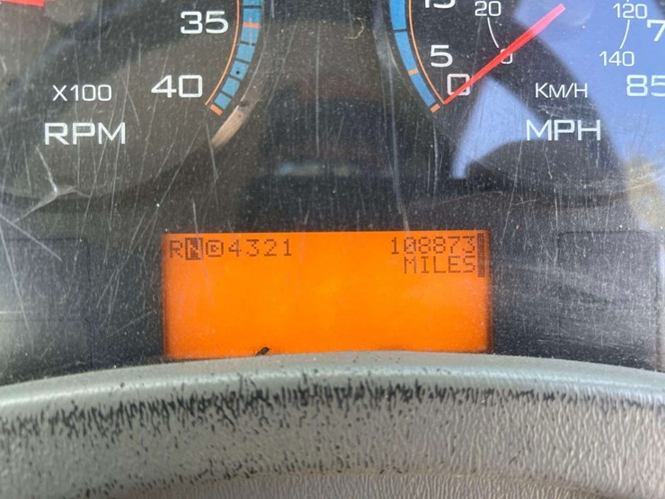 2010-international-durastar-4300-image-6