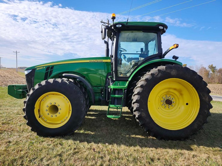 2012-john-deere-8285r-image-4
