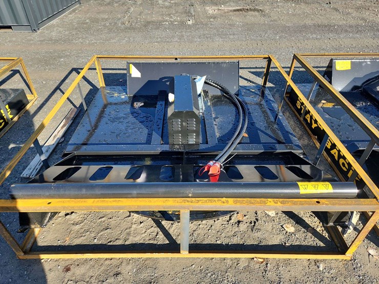 77”-skid-steer-brush-cutter-image-1