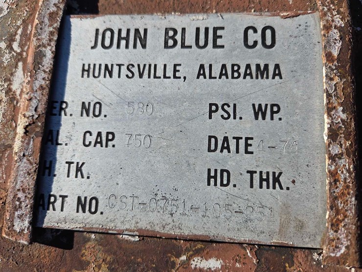 750-gallon-fuel-tank-image-2