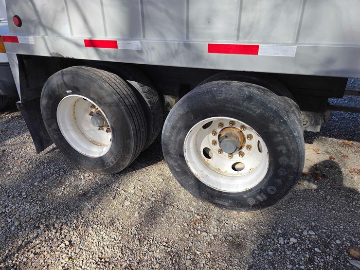 lime-city-hopper-bottom-trailer-image-25