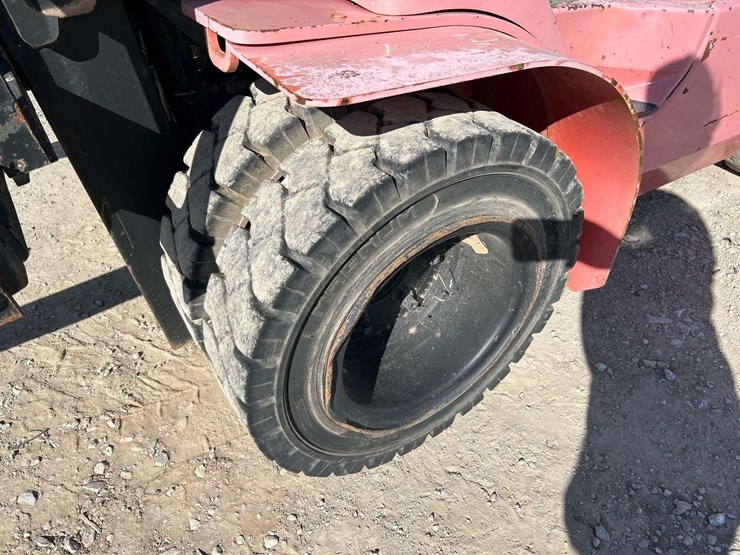 toyota-7fdku40-7,350lb-forklift-image-15