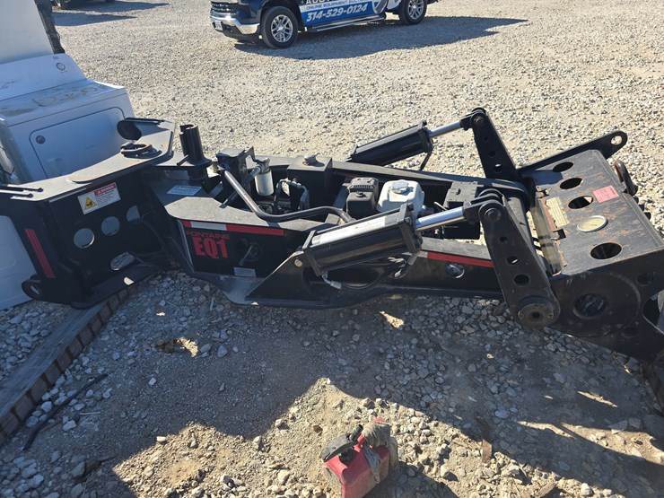 #22379-•-2019-fontaine-eq1-spreader-image-4