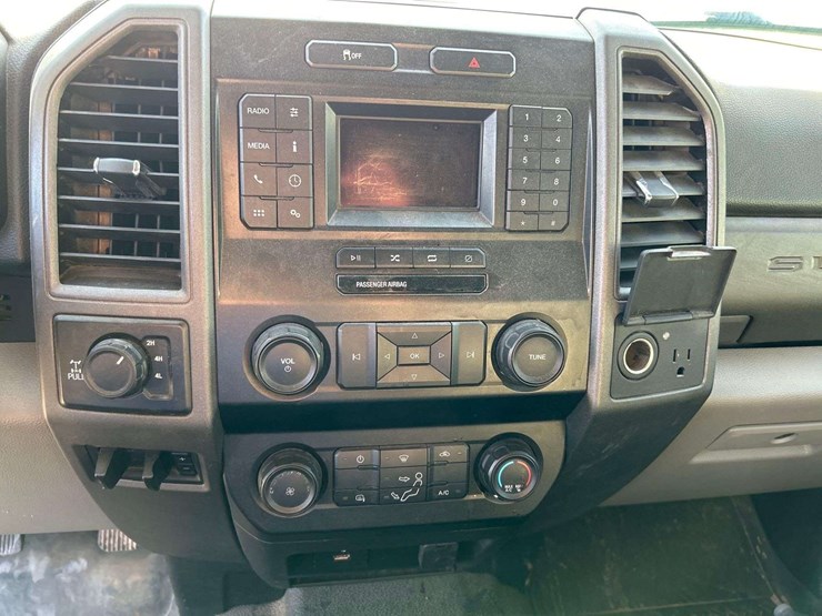 2020-ford-f250-image-14