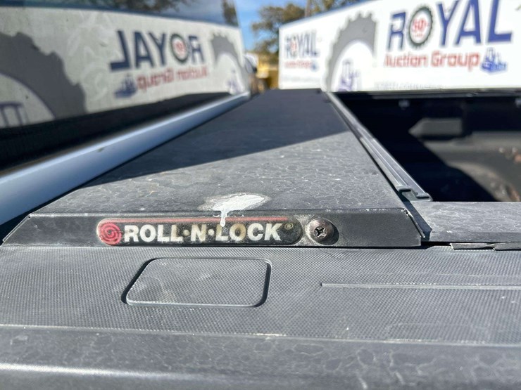 2014-chevrolet-silverado-1500-image-19