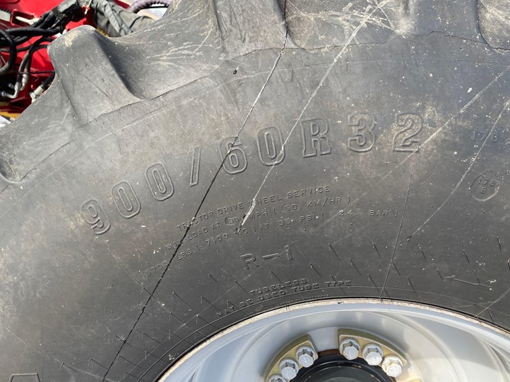 2014-case-ih-5130-image-13