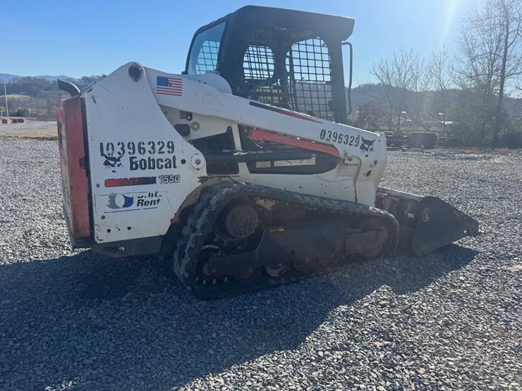 2015-bobcat-t550-image-4