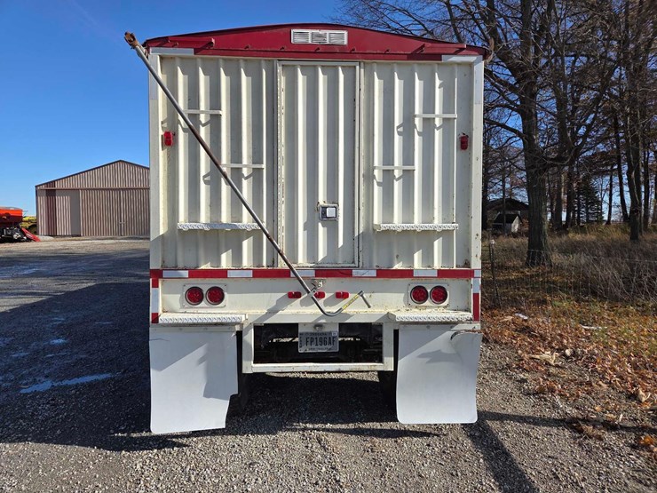 single-hopper-bottom-trailer-image-12