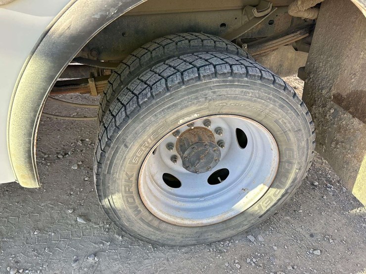 2017-ford-f550-image-41