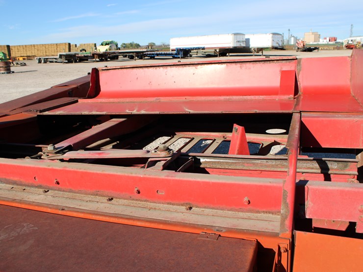 new-holland-273-image-34