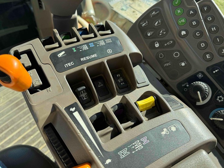 2012-john-deere-9360r-image-37