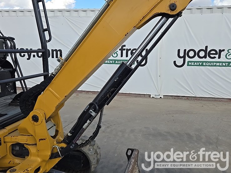 caterpillar-303-image-41