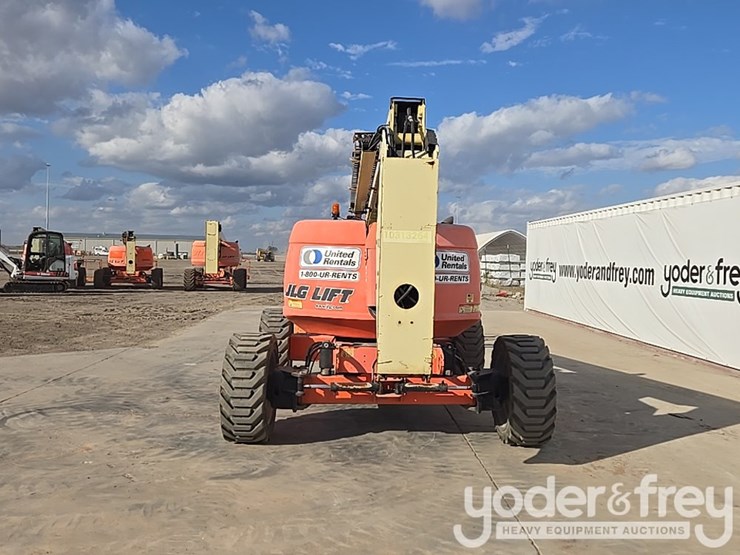 2014-jlg-600aj-image-4