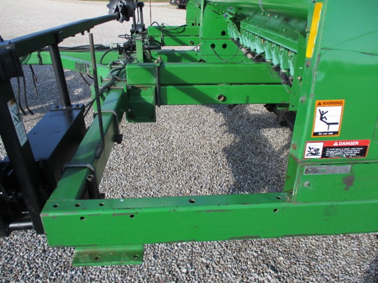 john-deere-750-image-53