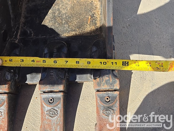 2024-develon-dx27z-7-image-21