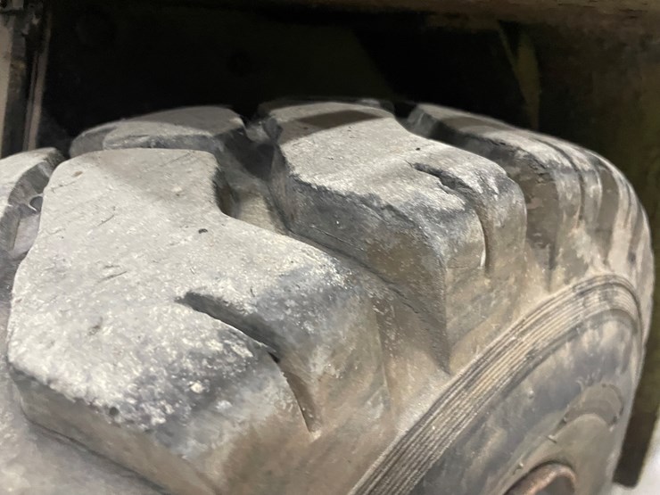 clark-c500y80-image-13