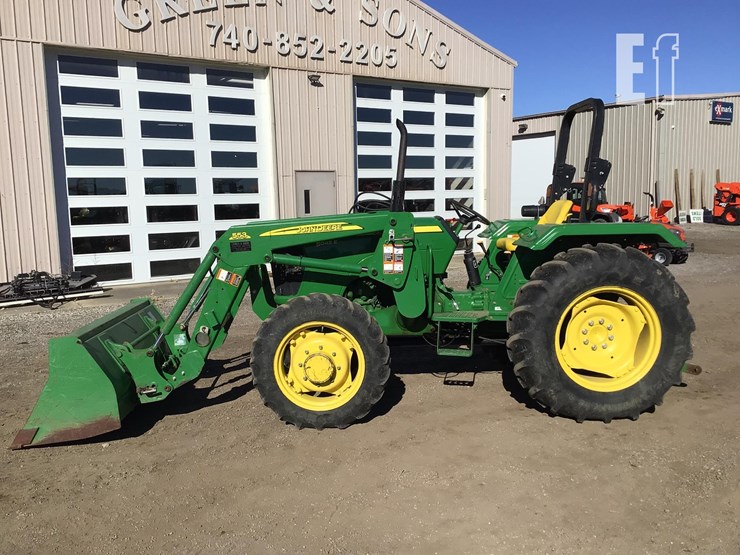 2014-john-deere-5045e-image-2