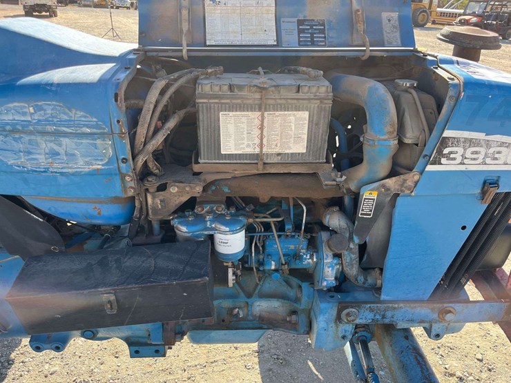 ford-tractor-image-8