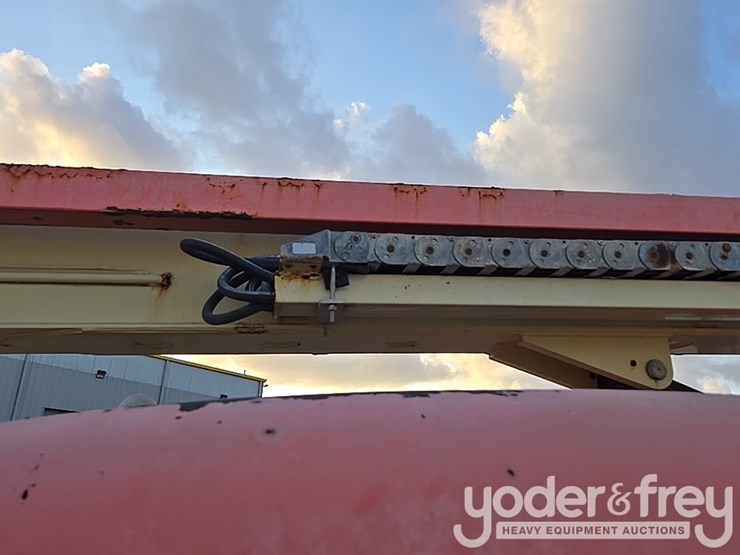 2015-jlg-600aj-image-46